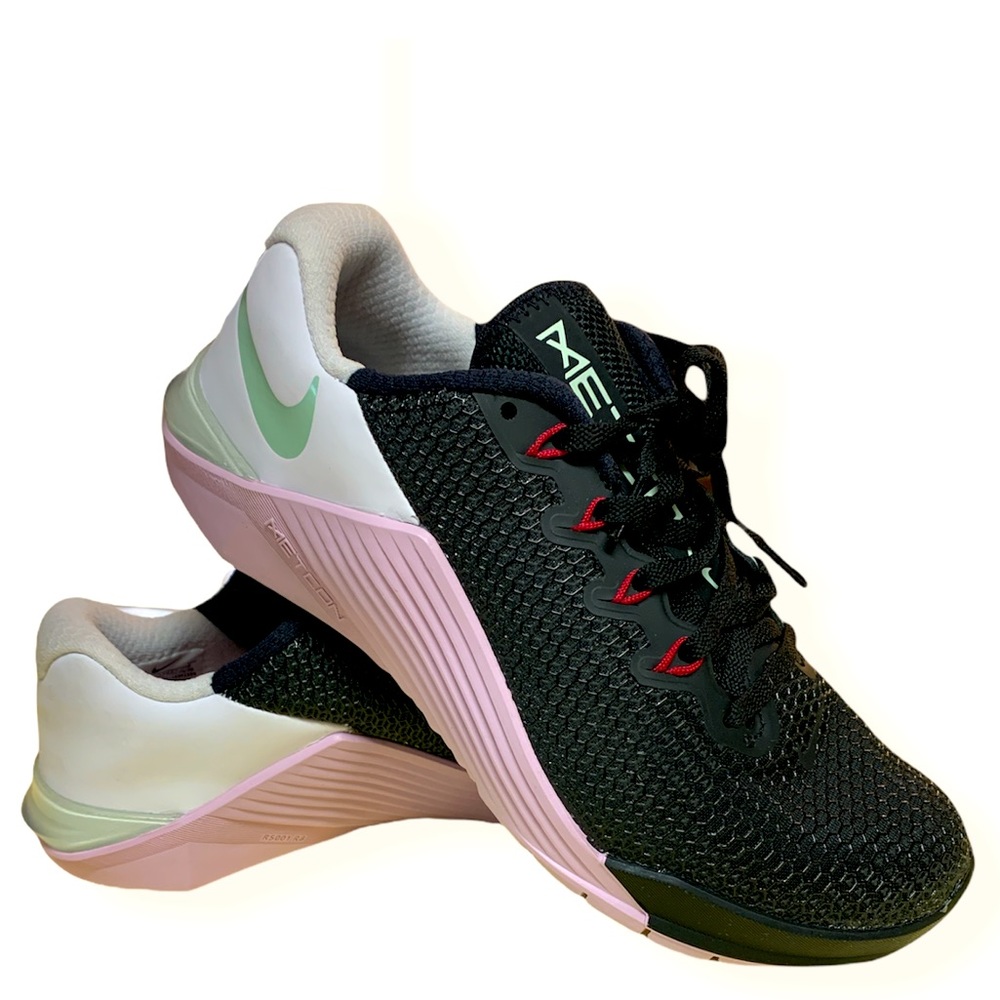 Metcon 5 U Complete Me